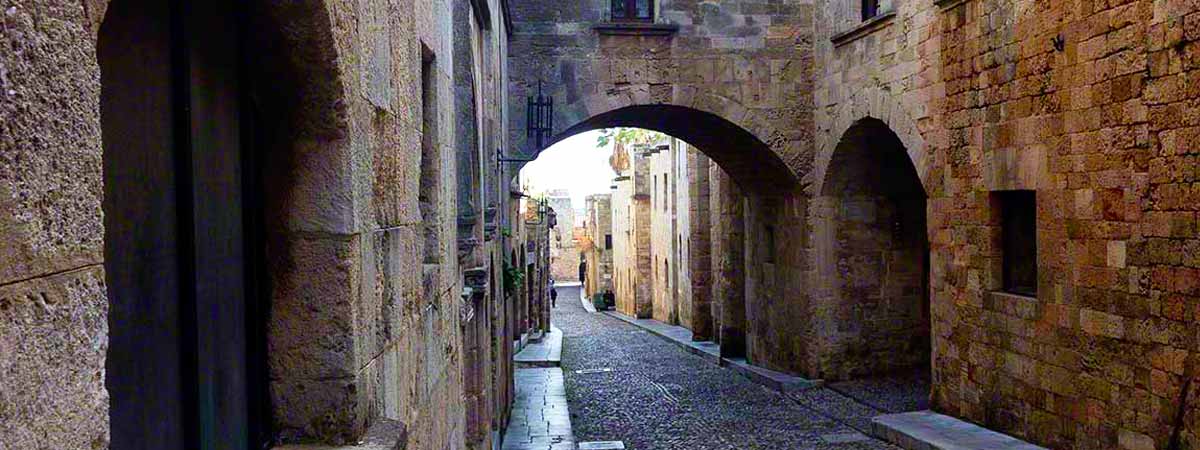 The-Street-of-the-Knights-old-town-rhodes-apartments