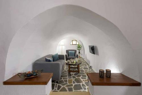 rustic-self-inn-rhodes-rentals-apartments-08